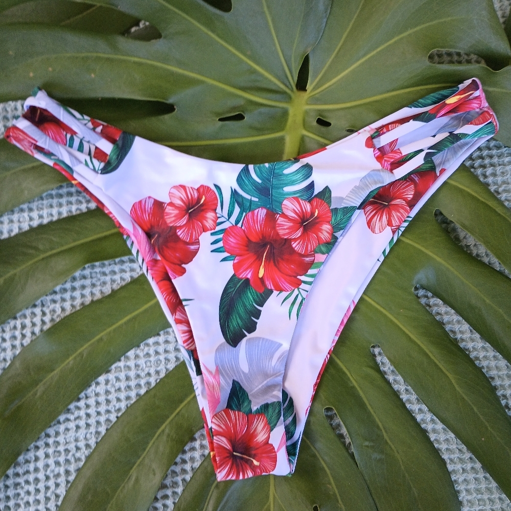 Women's swim bottoms